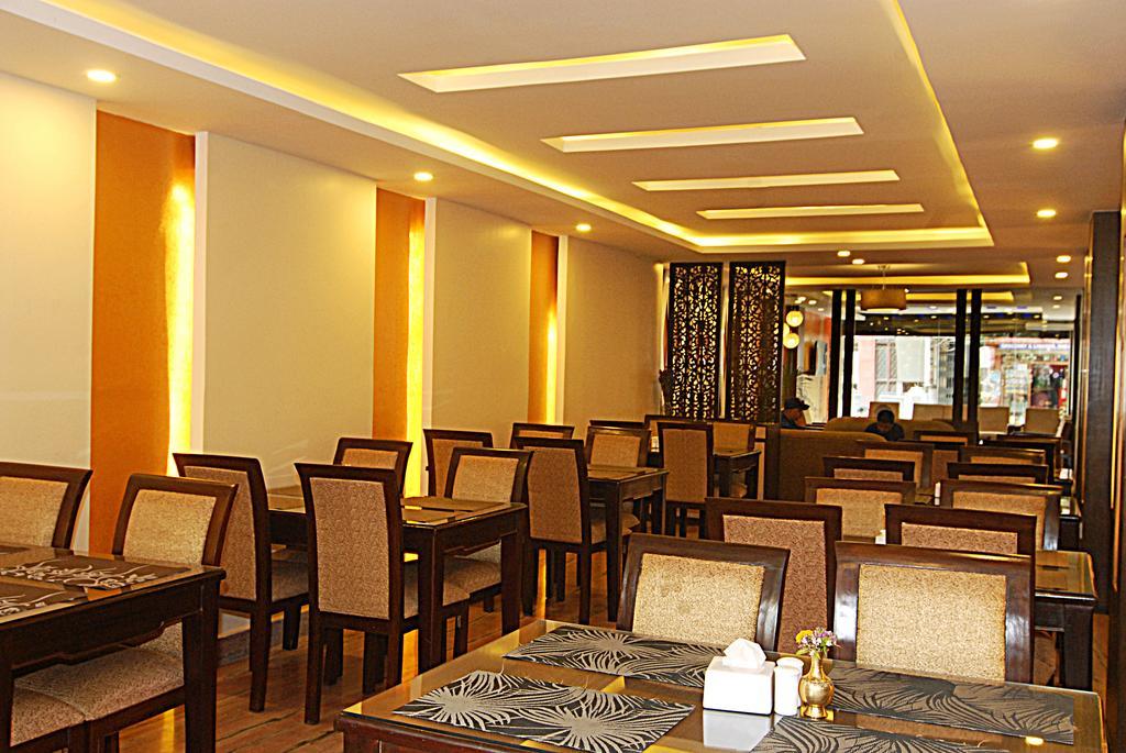 Kathmandu Grand Hotel Extérieur photo