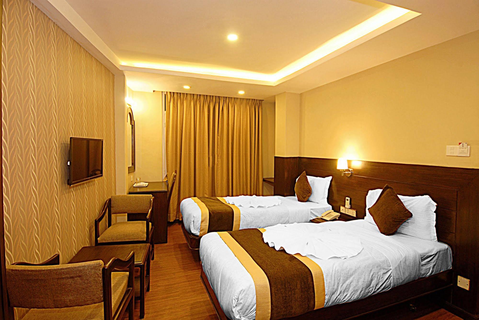 Kathmandu Grand Hotel Extérieur photo